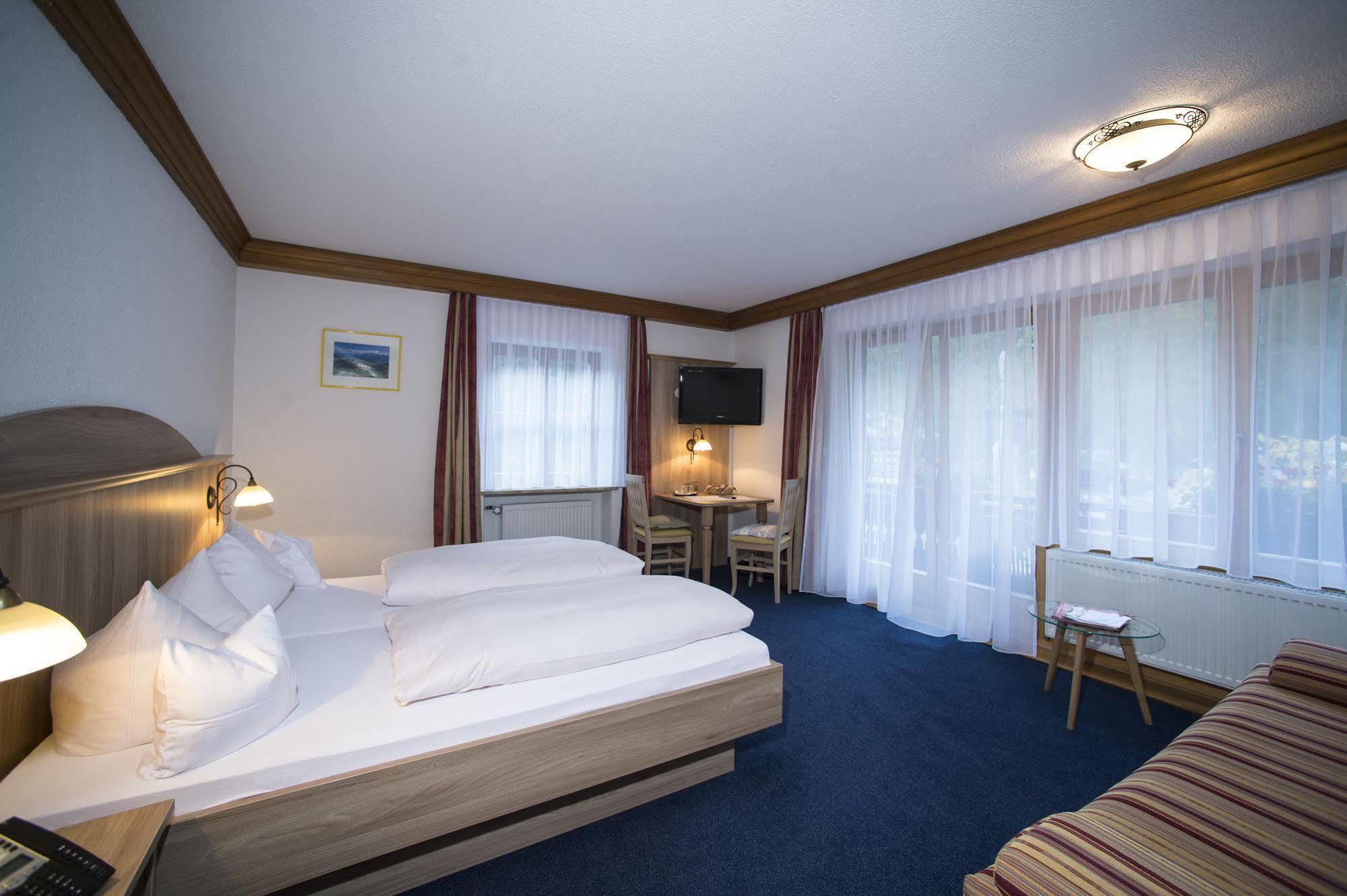 Aktivhotel & Gasthof Schmelz Ihr Urlaubs Hotel In Inzell Mit Wellness Hallenbad, Alpensauna & Dampfbad المظهر الخارجي الصورة